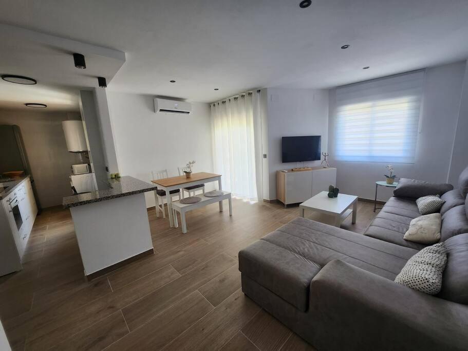 Piso Acogedor En Malaga Apartment Exterior photo